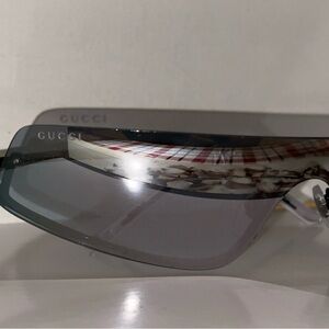 GUCCI GG1561S Smoke Mirror Glasses